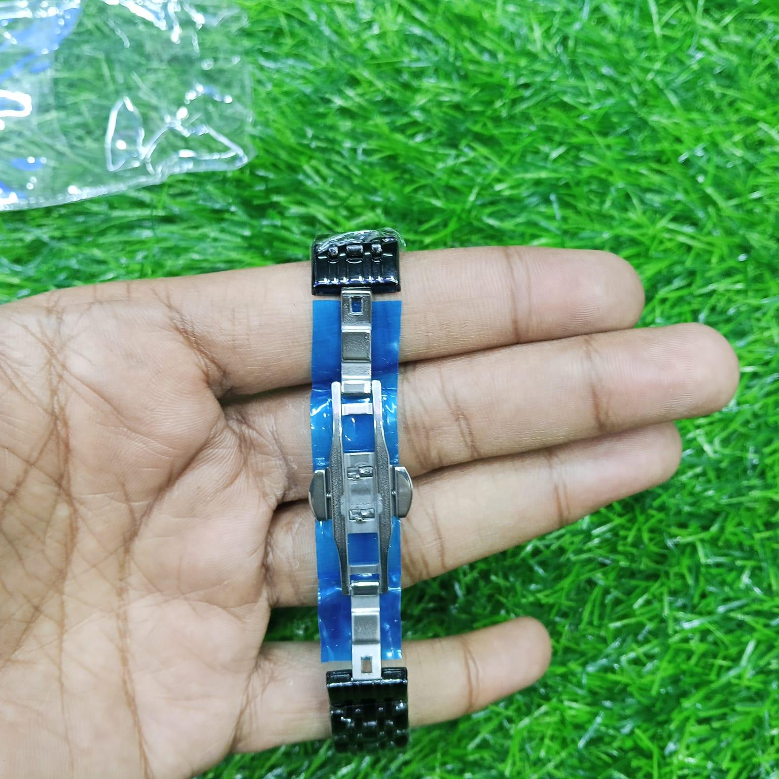 Butter Fly Lock OLEVS Watch for Women Black - Image 4